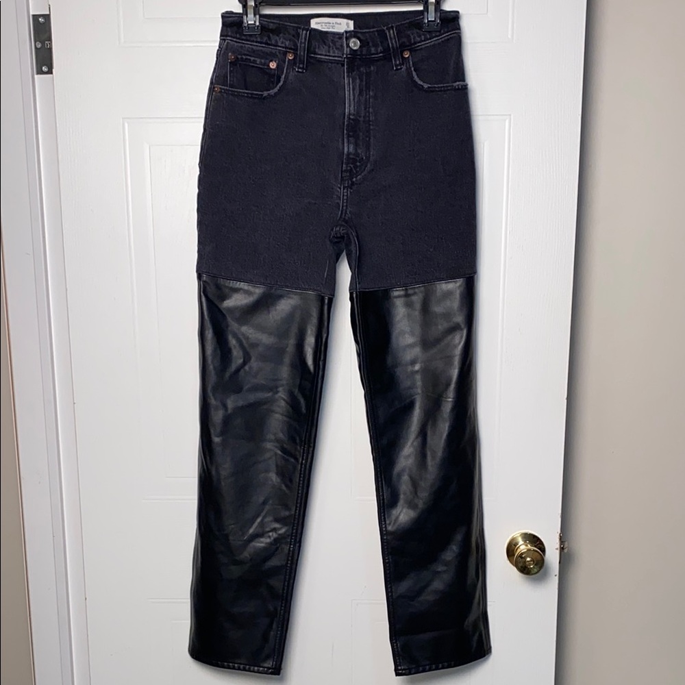 Black Two-Tone Leather-Panel Jeans - Women's